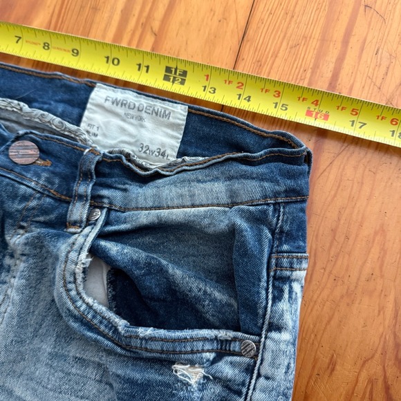 FWRD DENIM NEW YORK Jeans 32x34 Slim Fit Blue Wash Button Detail - Picture 3 of 7